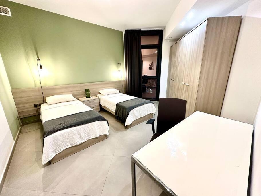 Stunning 2Br Apt In St Julians San Ġiljan Extérieur photo